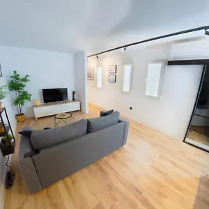 https://31-apartments-geweldig-appartement-centrum-van-malaga.hotelsinnerja.org