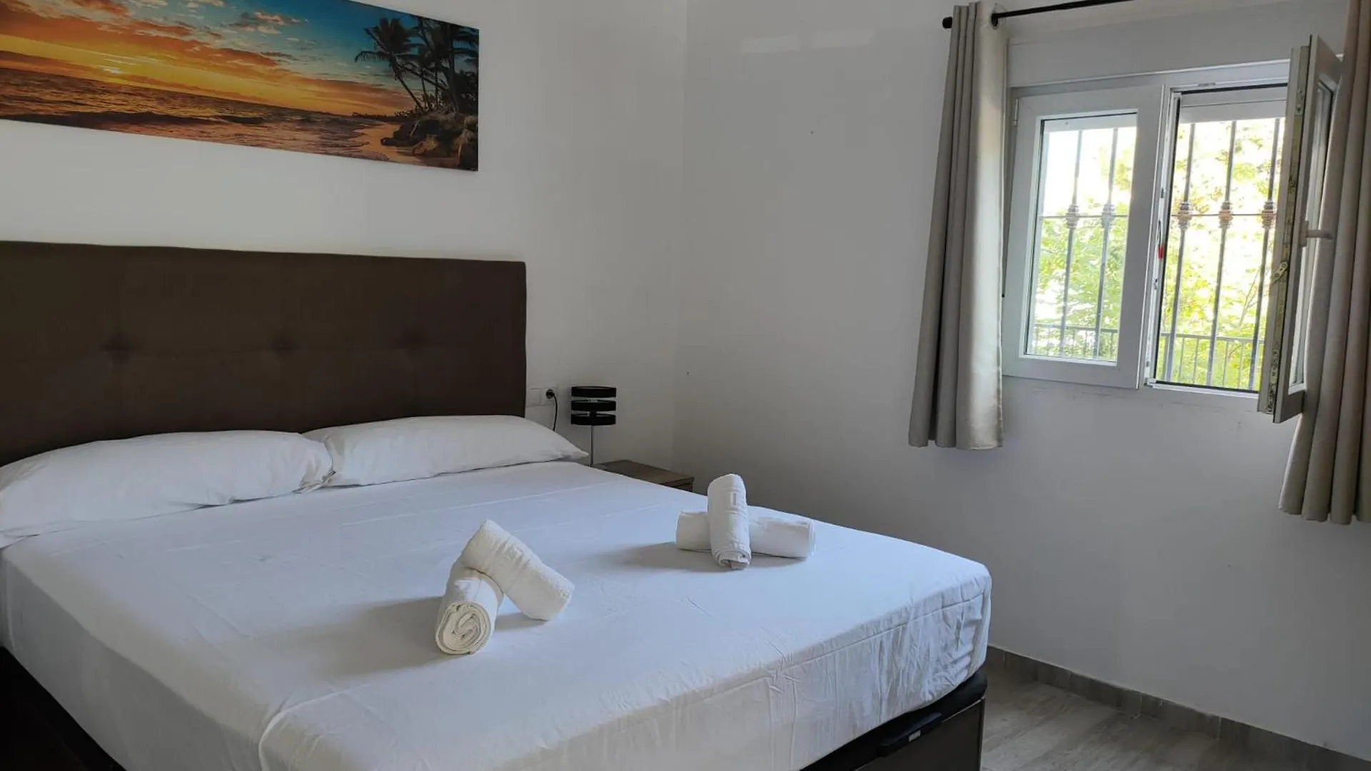 Loft Malaga Montes Apartment