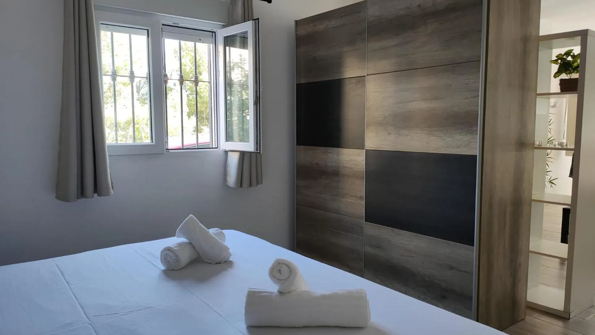 Апартаменты Loft Malaga Montes